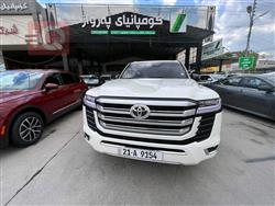تۆیۆتا لاند کروزەر